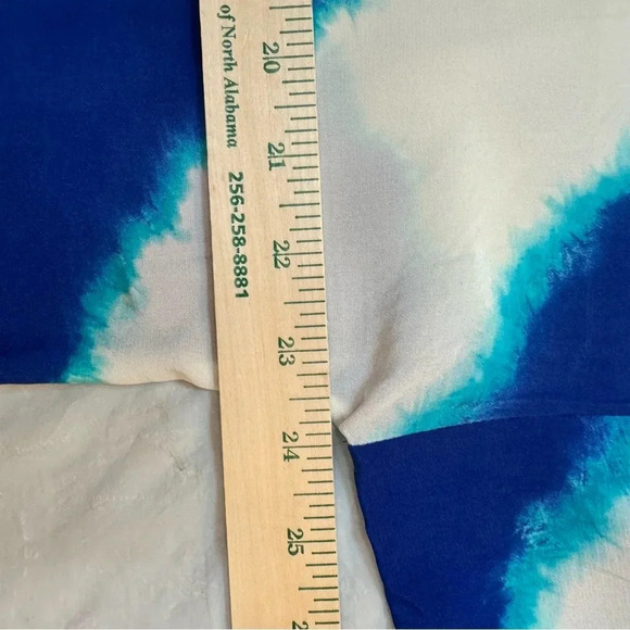 MICHAEL Michael Kors 100% Silk Beautiful Blouse - Picture 4 of 6